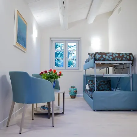 Bed & Breakfast Agromarino 4*